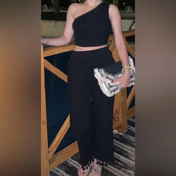 Linen Blend One Shoulder Tassel Crop Top & Wide-Leg Pants Set - Like New - Picture 17 of 17